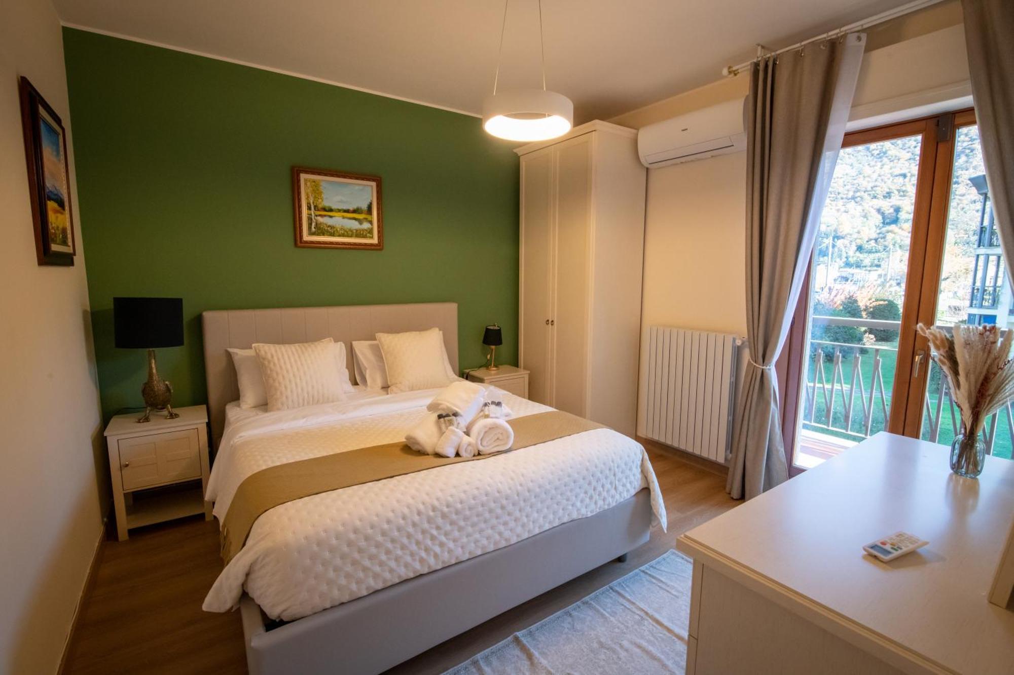 Residenza Lago Sereno 포르토 세레시오 외부 사진