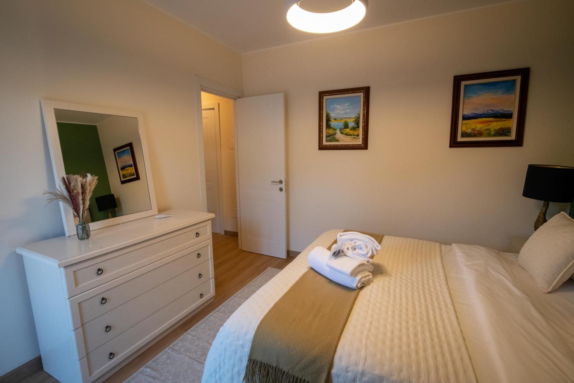 Residenza Lago Sereno 포르토 세레시오 외부 사진