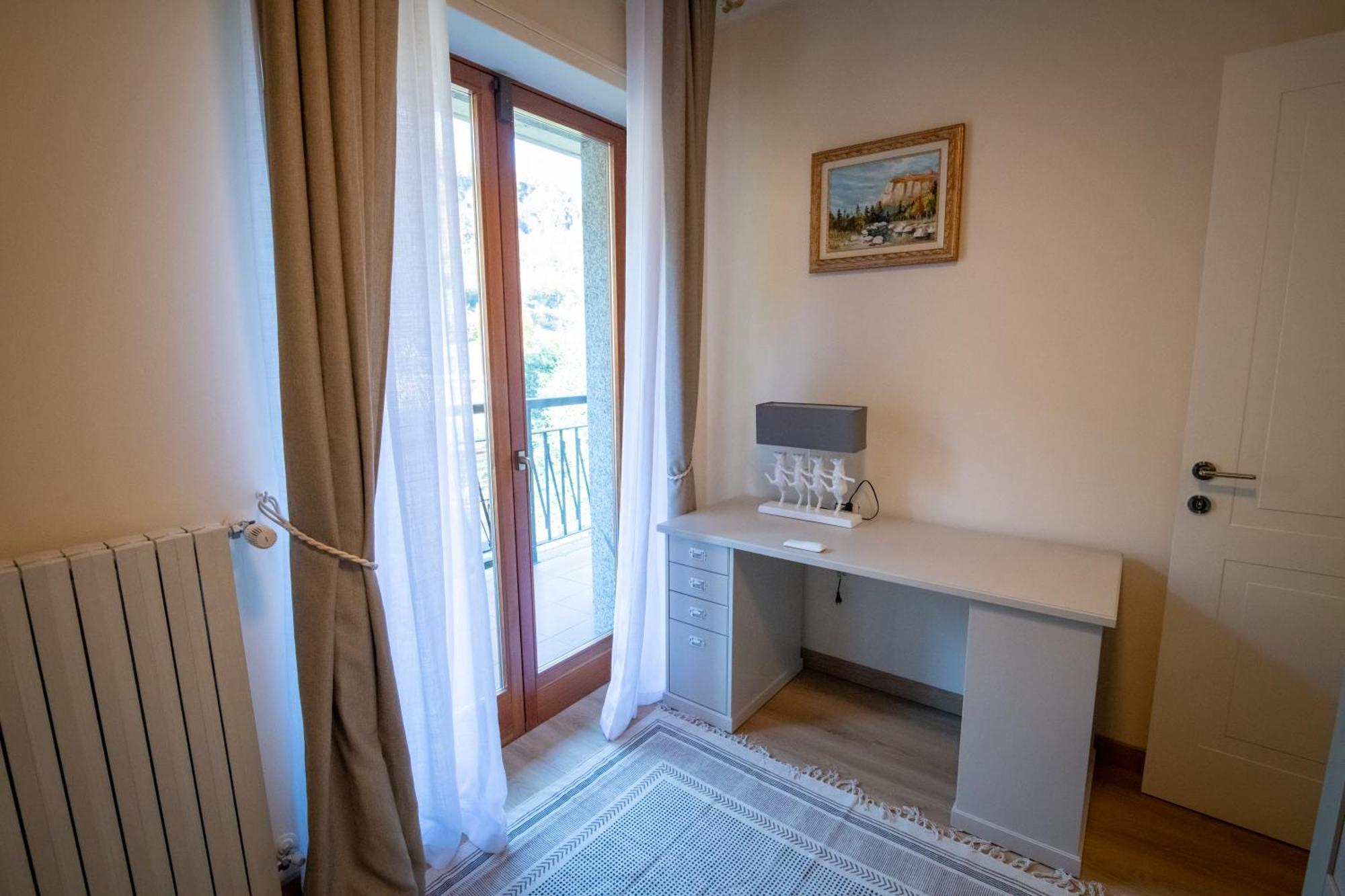 Residenza Lago Sereno 포르토 세레시오 외부 사진